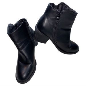 Used Rereeze Booties black Warm & Comfy Booties